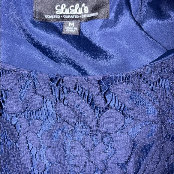 Lulu's Sleeveless Navy Blue Floral Lace Peplum Top -EUC - Picture 6 of 6